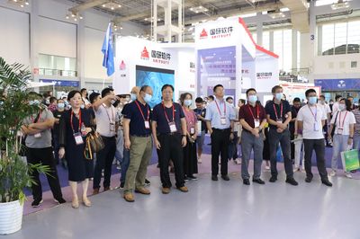 寧波市計算機學會網絡專委會組織IT精英觀摩第十二屆智博會，共探網絡與計算機科技前沿