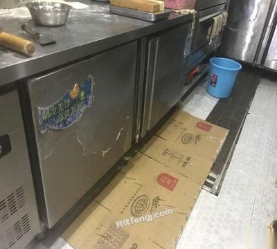 江西宜春超值出售全套廚房設備，含雙層烤箱等，僅售3000元